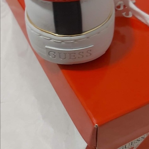 BrandNew - Picture 3 of 4